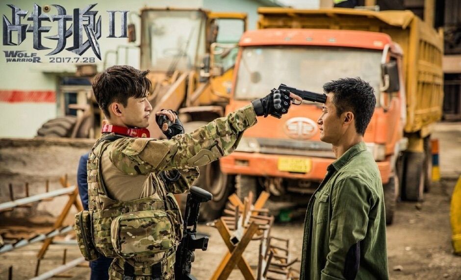 战狼2吴京介绍自己是哪部队的,战狼2电影吴京片段完整版