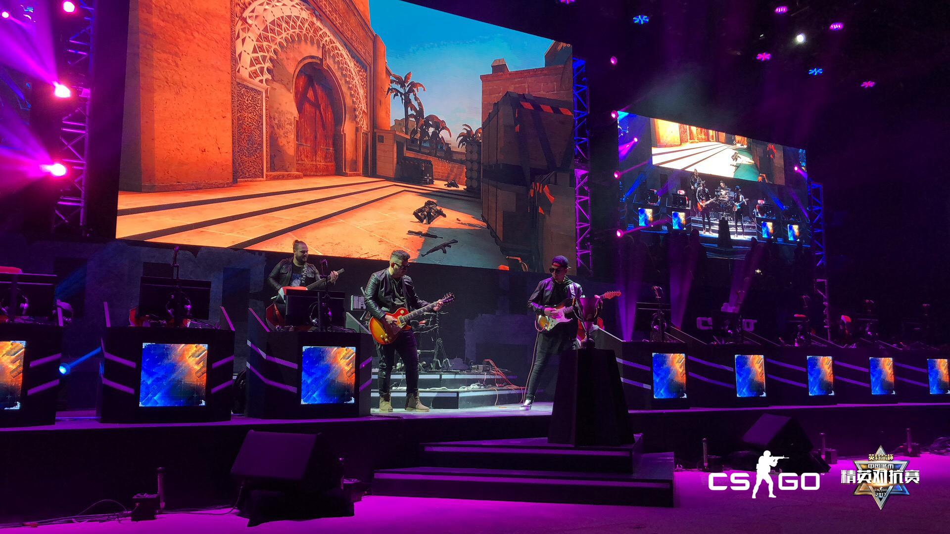 玩CSGO时如何把老婆变成小迷妹？带她看一场你的电竞比赛就对了