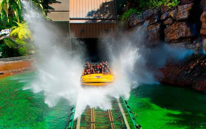 日本环球影城迪士尼乐园哪个更好,东京迪士尼大阪环球影城旅游攻略