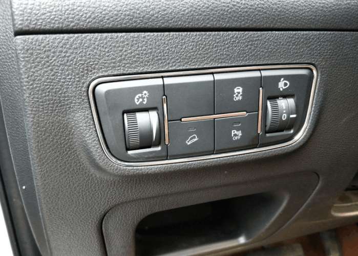 长安cs75评测视频油耗,长安cs75车好不好视频