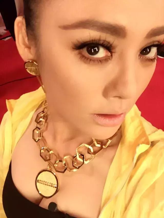 为什么你精心化的眼妆很显脏,化眼妆后总觉得磨得慌