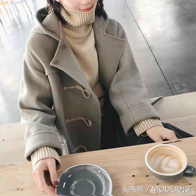 大衣的扣子怎么看上档次,大衣没有扣子怎样加扣子