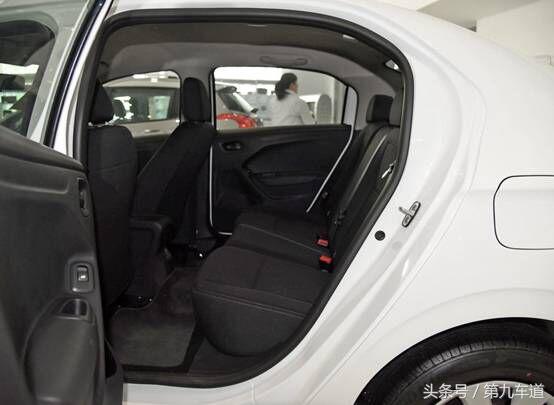 标致301和爱丽舍哪个更值得购买,东风标致301和科鲁兹哪个好