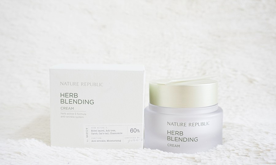 韩国露怡斯软玉祛痘面霜怎么样,韩国九朵云马油面霜的功效与作用