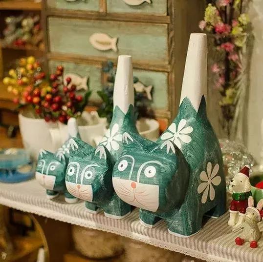 陶瓷摆件猫 (瓷摆件猫)