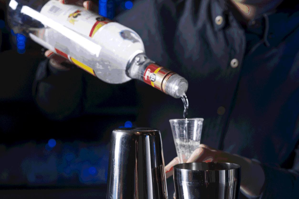 一家距离西湖仅隔2公里的治愈系清吧，六杯关于生活与爱的鸡尾酒