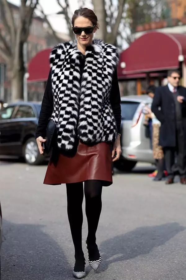 想做个时髦精你选对t恤了吗,秋冬怎么穿裙子好看又不冷