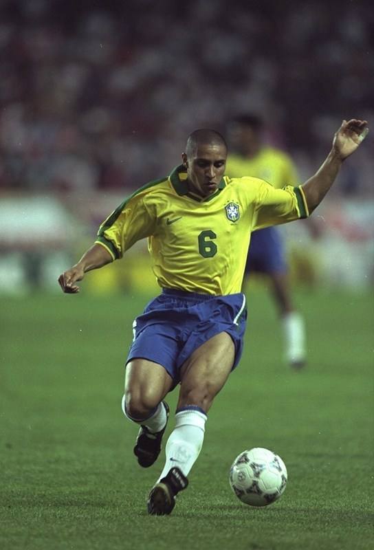 梅西心中最佳11人c罗有几座奖杯,c罗心中足球最佳十一人