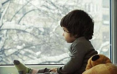 供暖后宝宝睡觉嗓子干哑怎么办,供暖后孩子鼻子不通气