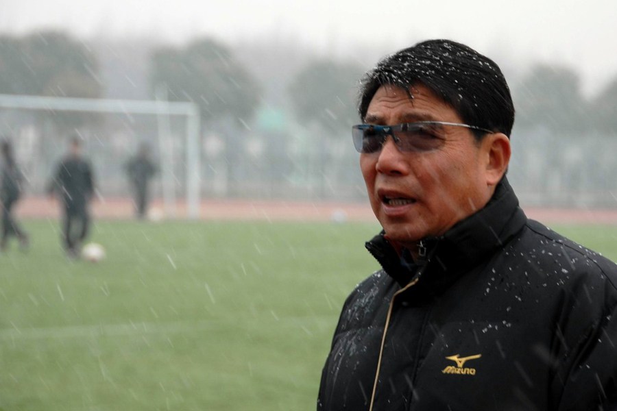 徐根宝颁奖典礼视频,中国足球青训第一人徐根宝