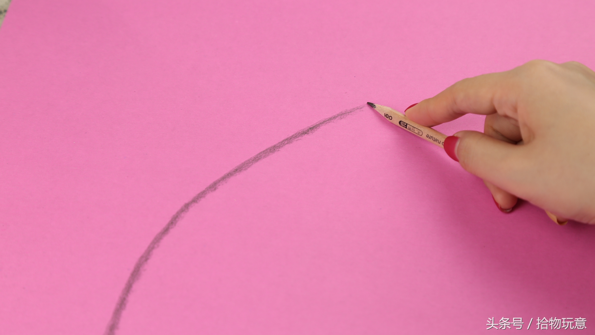 零碎布料旧毛线别压箱子里，简单几步做个帽子，实用漂亮又美观