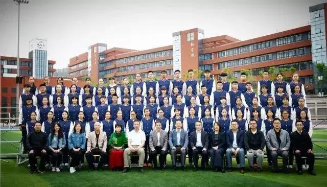 青岛市崂山区第二中学怎么样,崂山二中新校园