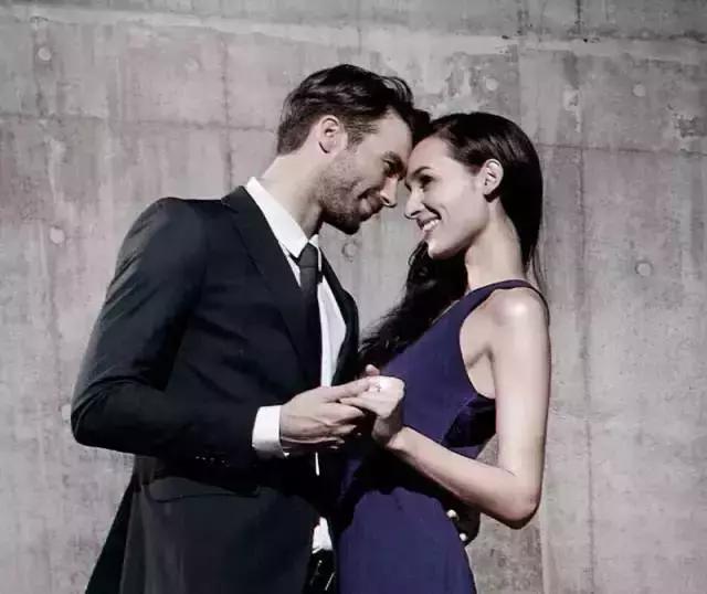 饰品店一年四季适合卖什么,小饰品开店攻略