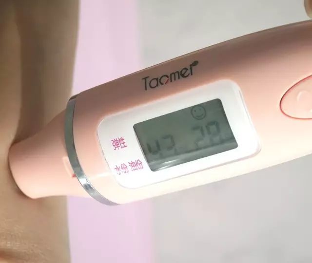 yslniki气垫和阿玛尼蓝气垫测评,ysl气垫推荐公认好用第一名测评