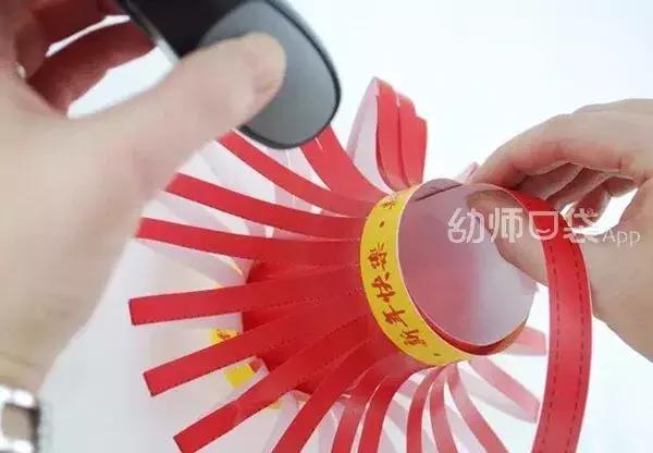 一把高颜值剪刀,怎么做好看的新年剪纸