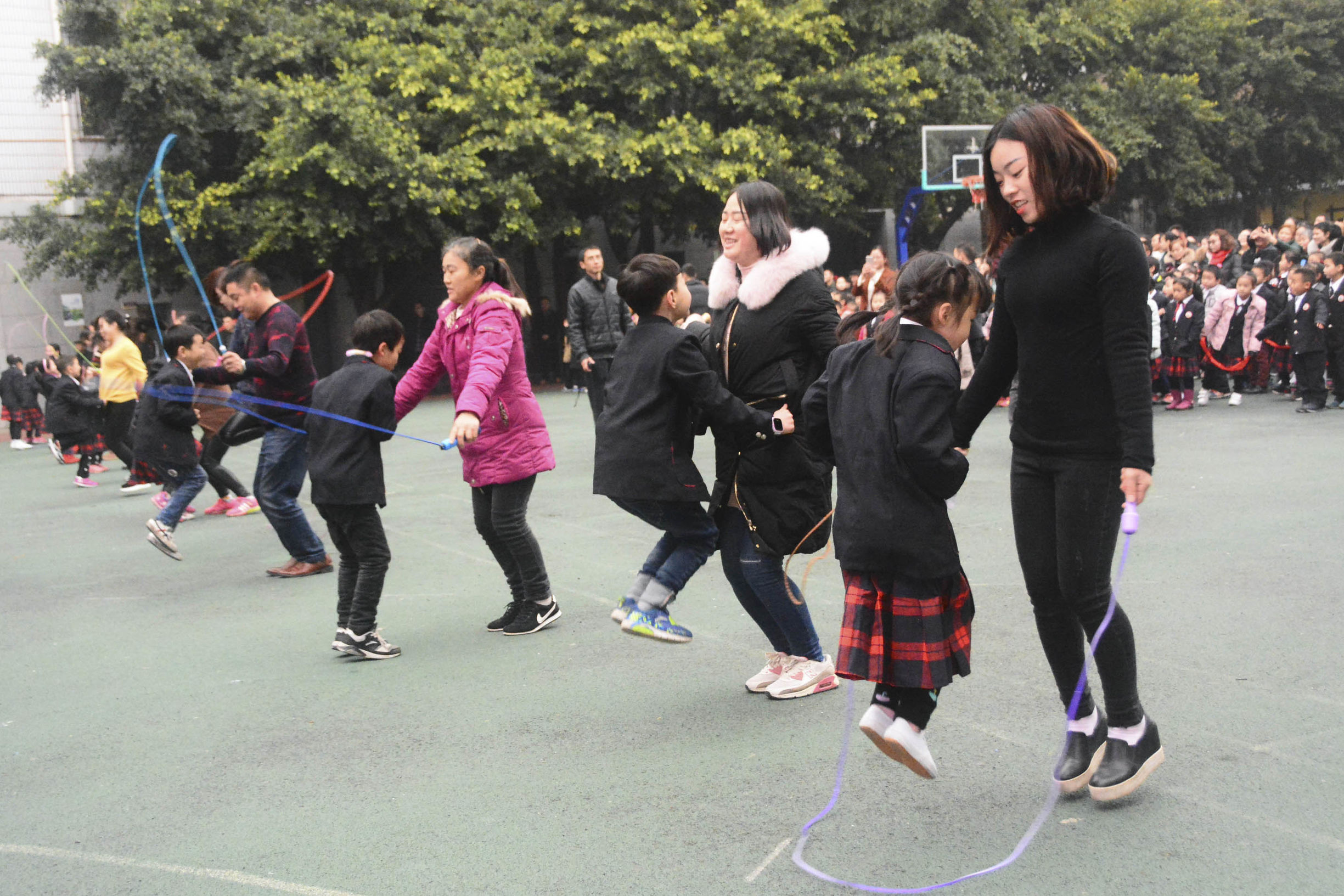 冬季亲子运动会游戏大班,巴州三中运动会