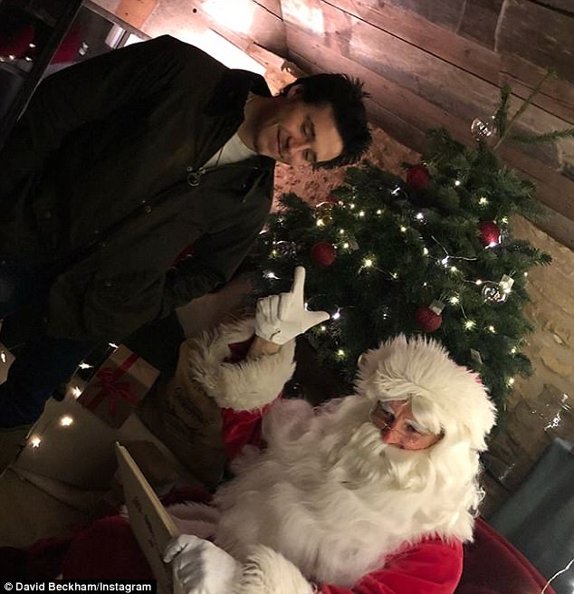 小七全家度过幸福圣诞节维多利亚喝价值1280英镑葡萄酒