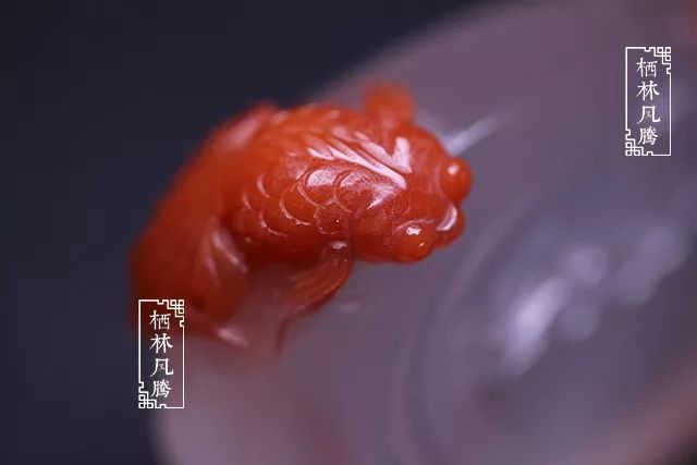 冰飘南红和满肉南红哪个好,冰飘南红手串一般多少钱