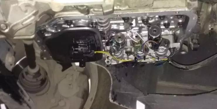 哈弗h9变速箱漏油解决了吗,变速箱上面通气孔漏油怎么解决