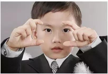 “小大人”的背后