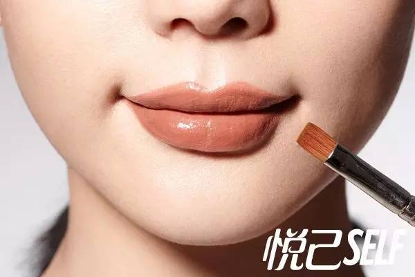 丰唇效果嘟嘟唇型,美容帮