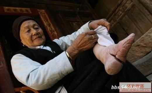 三寸金莲真实性,真实的三寸金莲真的好看吗