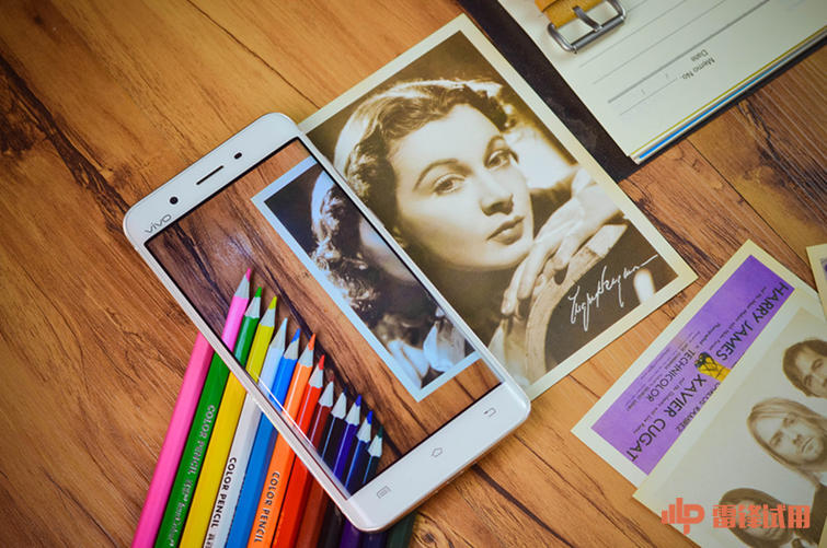 vivo曲屏手机xplay5怎么样,vivoxplay5屏幕老化