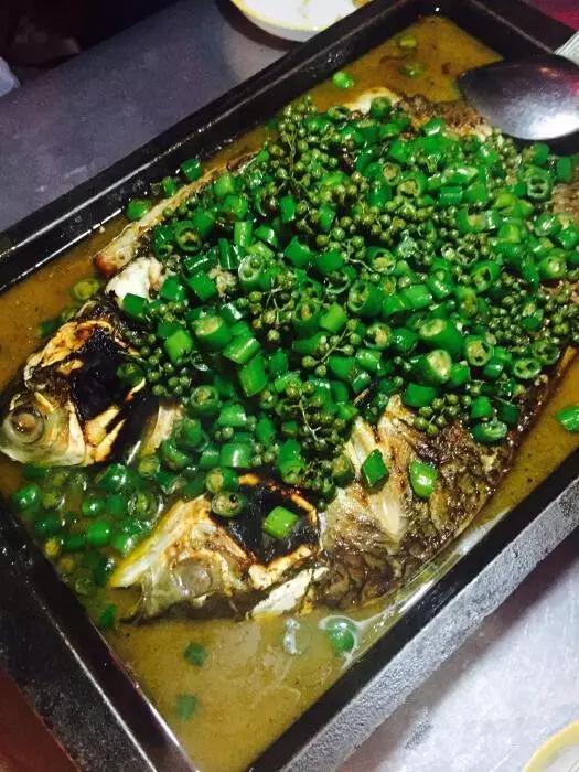 重庆必吃的100家烤鱼店,重庆本地人爱吃的10家火锅店