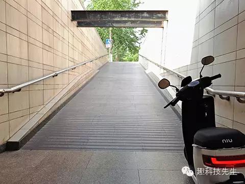 小牛m1都市动力版电动车,小牛电动m1深度评测