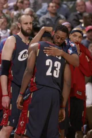 勒布朗詹姆斯成名前的故事 (勒布朗詹姆斯感人故事)