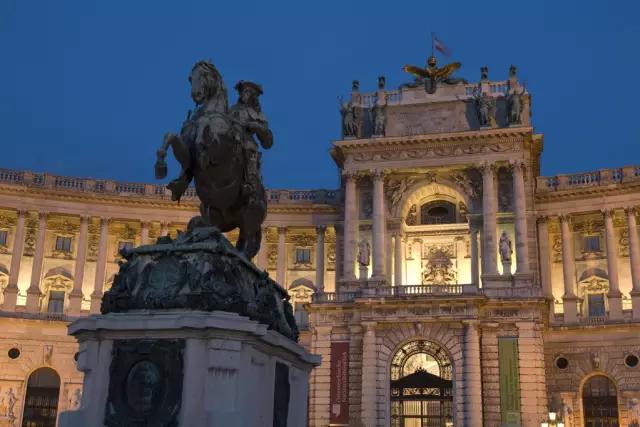 历史上真实茜茜公主和奥地利国王,奥地利的历史茜茜公主