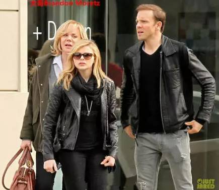 大布和科洛莫瑞兹,科洛莫瑞兹和大布分手