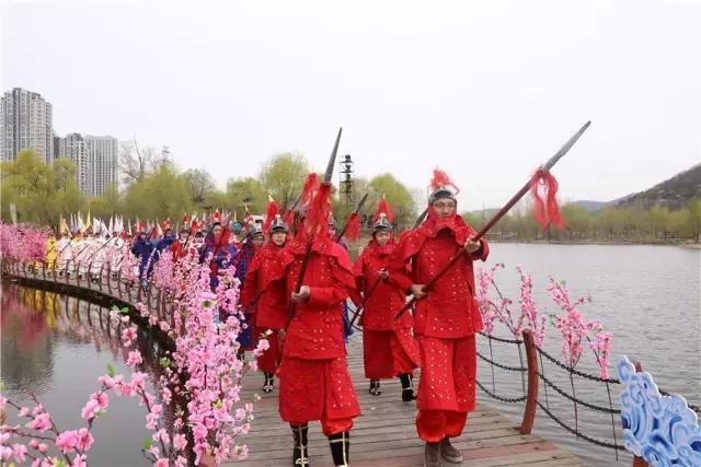 开江鱼美食节松花湖,吉林市品尝开江鱼美食宣传视频