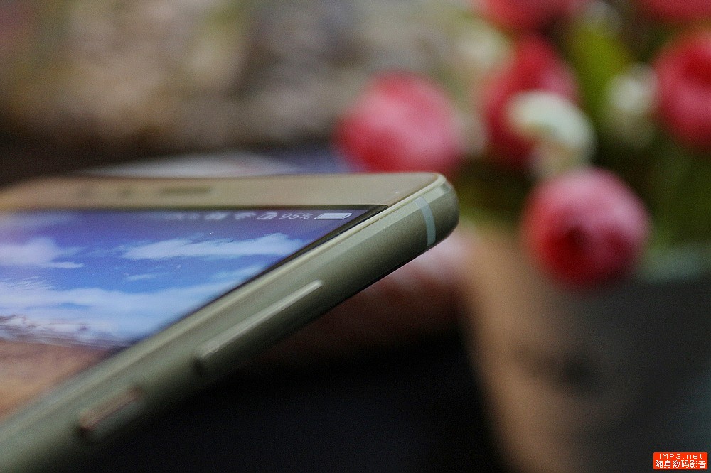 徕卡加持影像旗舰,华为p9是不是第一部徕卡双摄手机