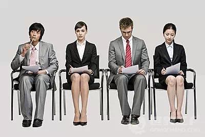 衣服发霉了衣柜怎么清洗,为什么柜子里的衣服会发霉