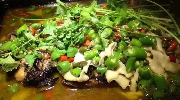 重庆必吃的100家烤鱼店,重庆本地人爱吃的10家火锅店