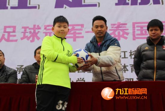 湖口县第二小学足球赛,湖口二小校园足球