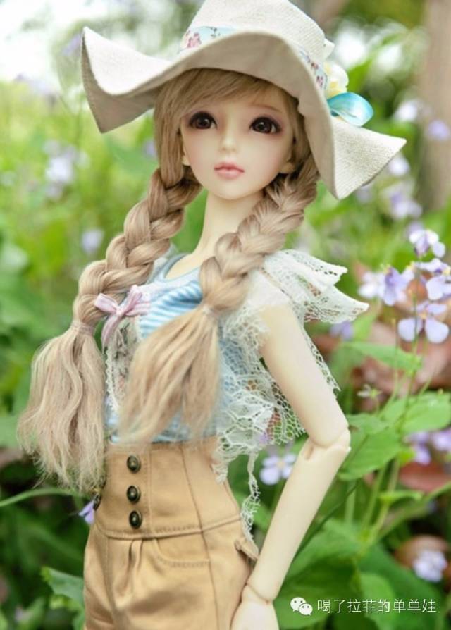 形肖神似一娃千面COS你的PLAYING