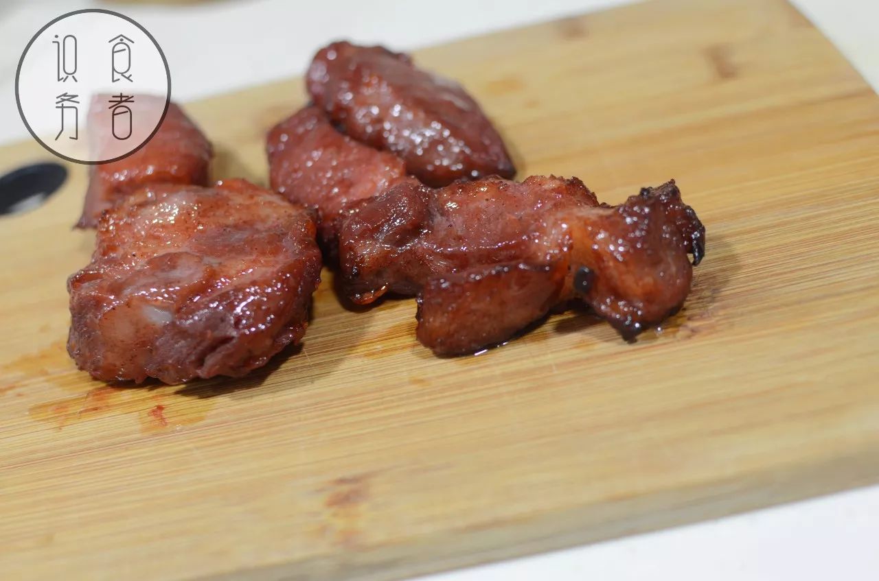 叉烧包流汁馅的调制,蜜汁叉烧包喷香流汁的2个小秘诀