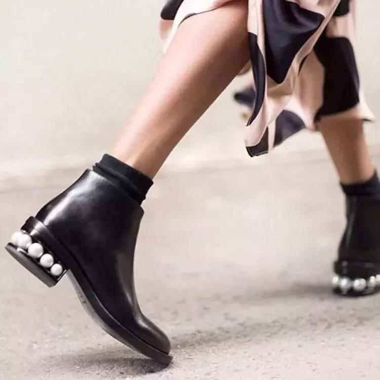 看珍珠鞋如何完胜一众黑靴！RacheleLouisa年终惊喜特惠