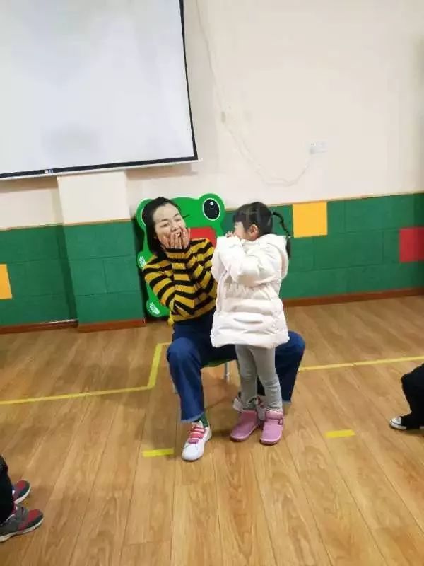 家长助教课文明礼仪幼儿园,家长助教幼儿园美术