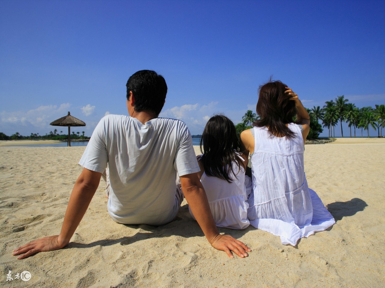 到丈母娘家接媳妇回家的视频,到丈母娘家哭诉