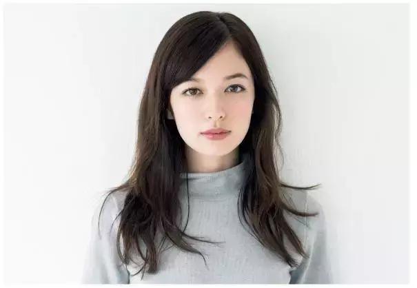 刘海长长了也不想剪该怎么办,刘海长了怎么剪不平