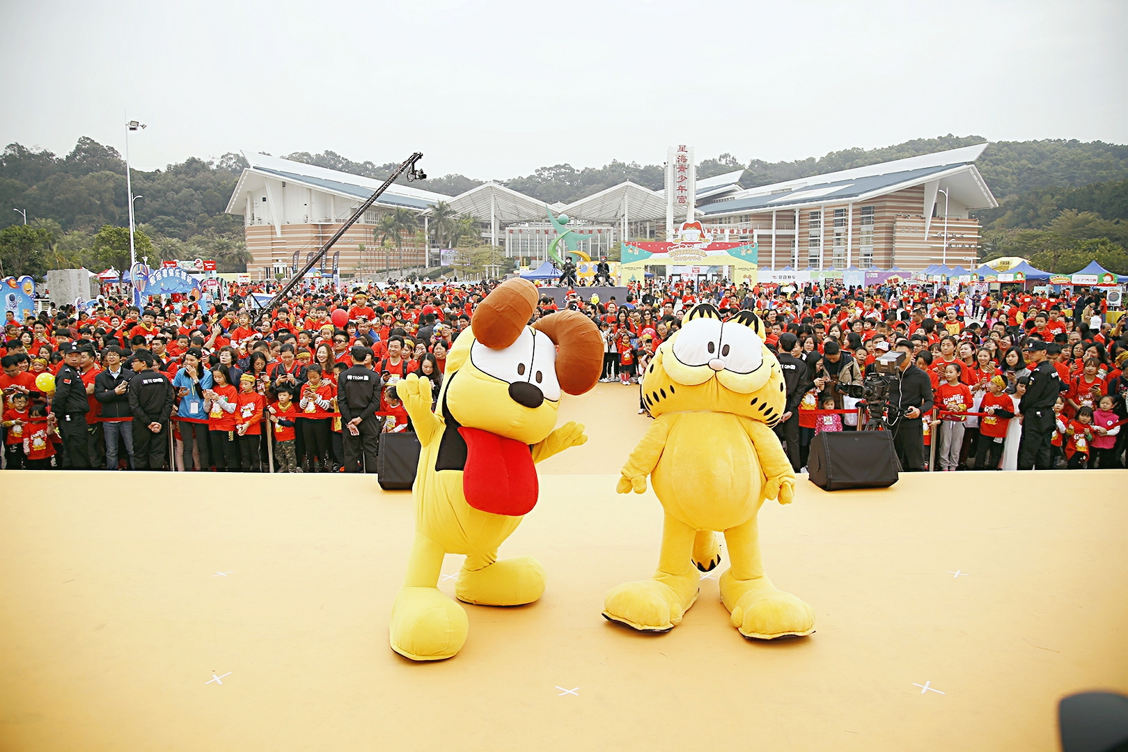 跟加菲猫一起旅行,这个圣诞你在期待什么