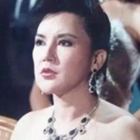 整容失败嘴巴歪斜现状,整容失败鼻梁歪了半年