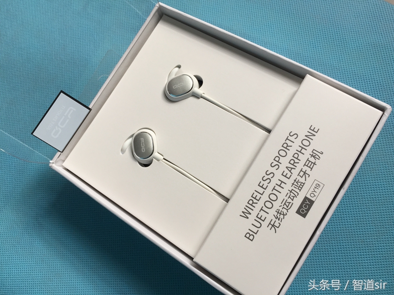 歌星在你耳畔—QCYQY19蓝牙耳机