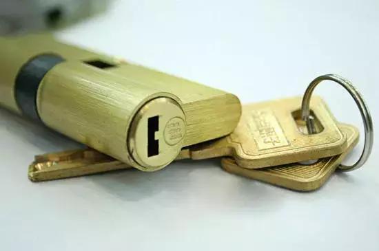 实体店c级锁芯与网购比较,超b级锁芯价格是多少