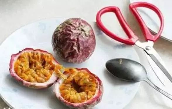 有一种*情迷**岁月叫做百香果