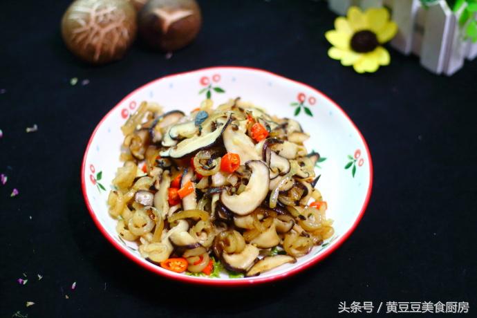 猪皮配什么菜炒最好吃,肉皮搭配什么炒