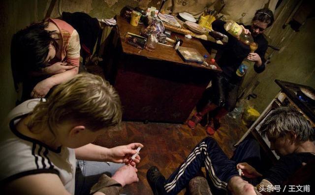 在戒毒所里有戒断反应,戒毒过程毒瘾发作的自述